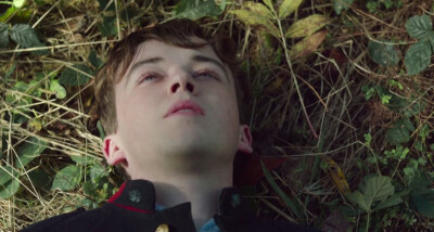 《离别是美丽的》自截图。
Alex Lawther～