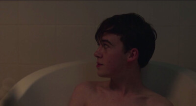 《离别是美丽的》自截图。
Alex Lawther～