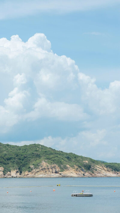 有那么一刻 不再遗憾没有相爱 而是感恩曾经遇见过…