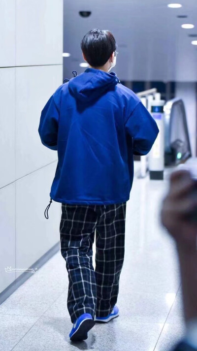 伯贤壁纸 非原创