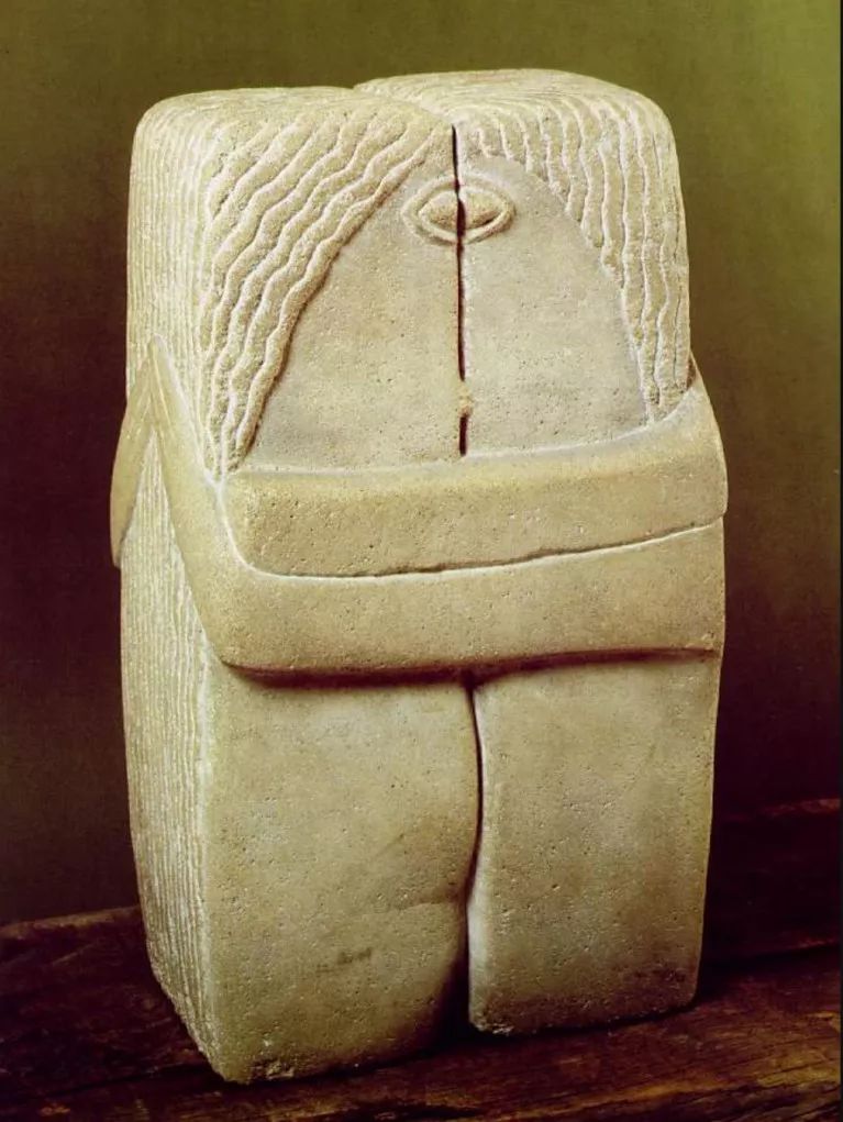 ■布朗库西（Constantin Brancusi）1912年创作《吻》