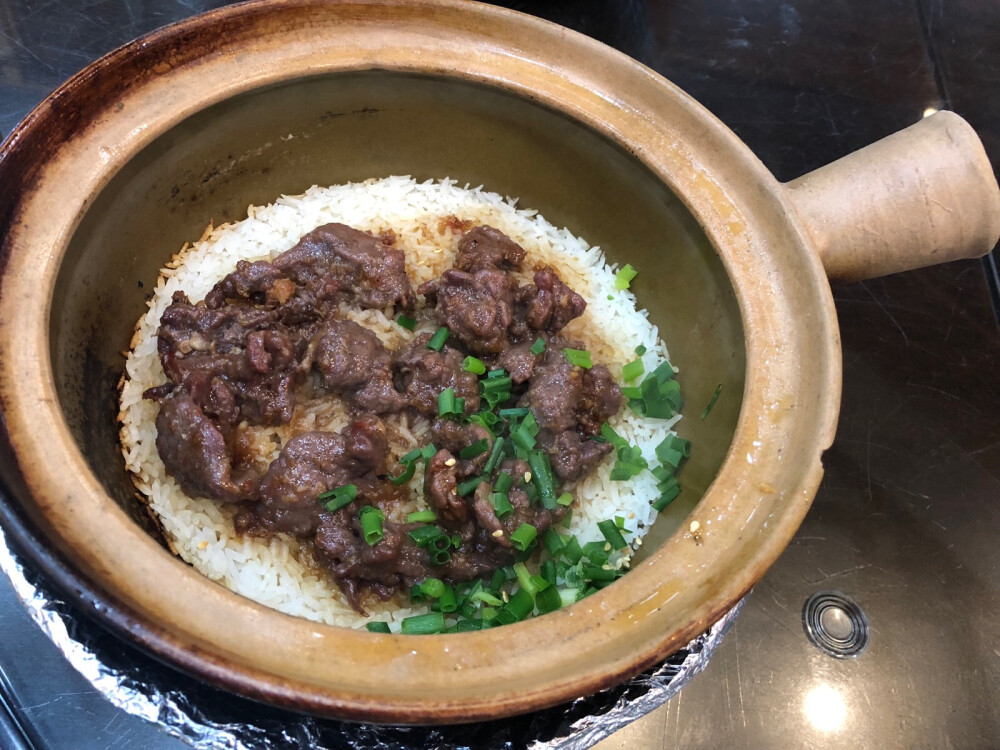 顺德牛肉砂锅饭