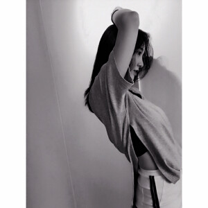 自用女头白边自制头像
二传注明  dt一枕甜洝入梦