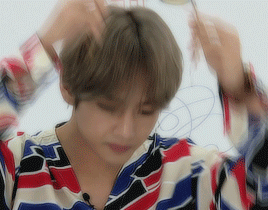 防弹少年团BTS金泰亨V
VNA