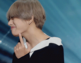 防弹少年团BTS金泰亨V
VNA