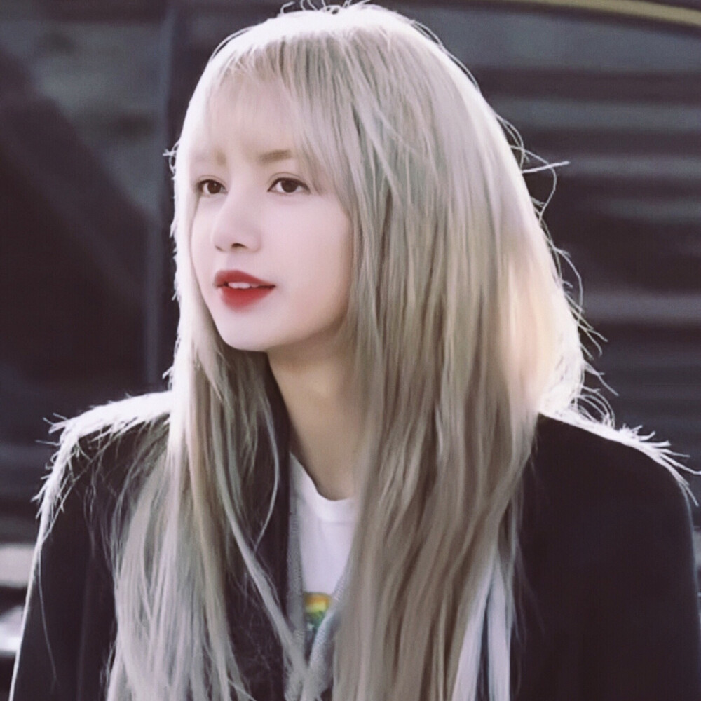 lisa//
©️顾陌兮 dbq忘记原截了