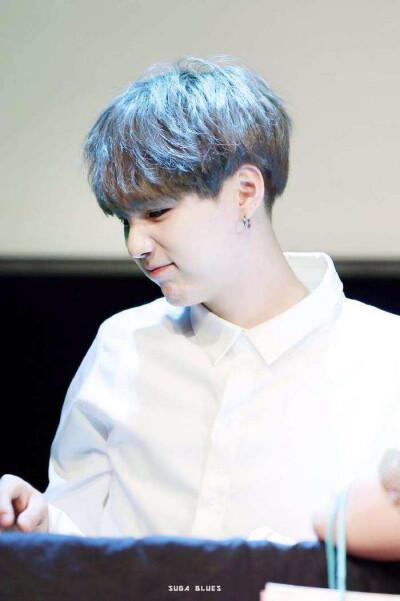  我就是传个照片怎么还得编文案