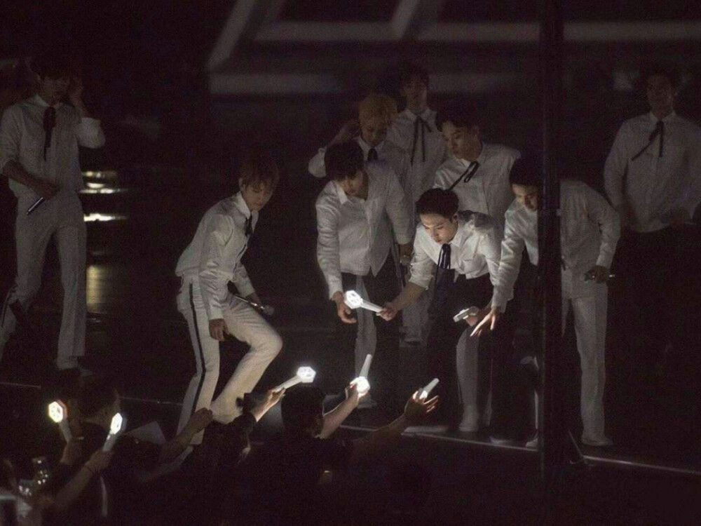 EXO 