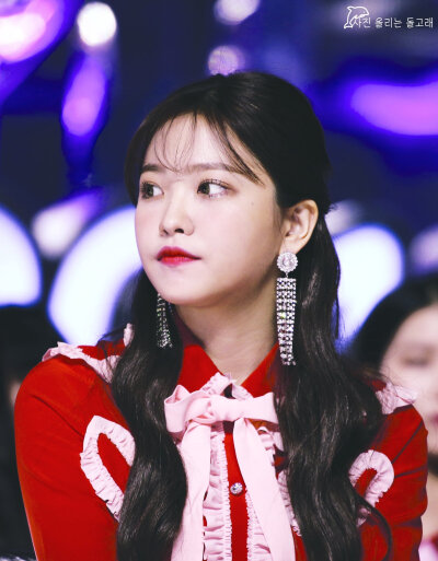 金艺琳 yeri
April Fools' Day
RED.