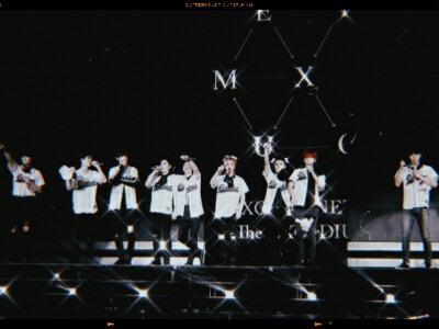 2012.4.8——2020.4.8
八年 我们之间才是新的开始
“我试图用那些漂亮的句子来形容你，但是不行。
我字字推敲写出长长一段话，你眉眼一弯熠熠生辉，就让我觉得，不行，这些文字写不出你眼里的星辰，写不出你唇角的…