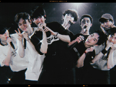 2012.4.8——2020.4.8
八年 我们之间才是新的开始
“我试图用那些漂亮的句子来形容你，但是不行。
我字字推敲写出长长一段话，你眉眼一弯熠熠生辉，就让我觉得，不行，这些文字写不出你眼里的星辰，写不出你唇角的…