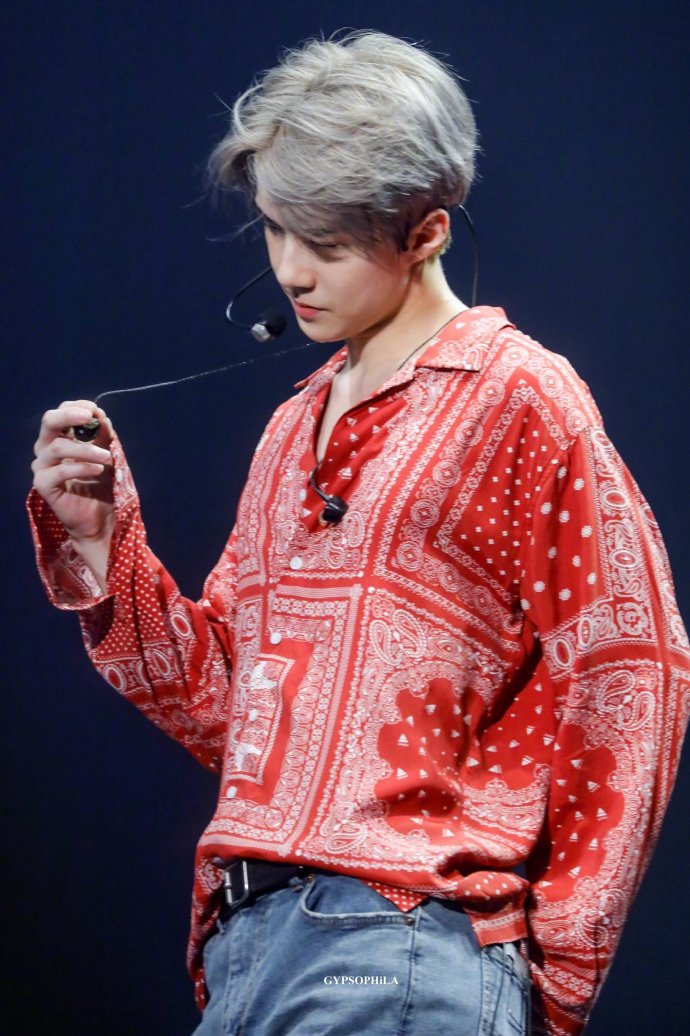 公子很仙✨ ​​​​