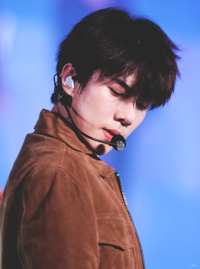 公子很仙✨ ​​​​