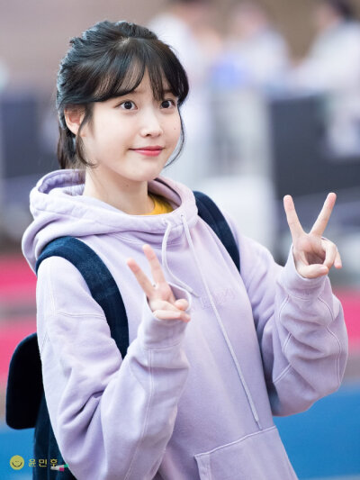 IU