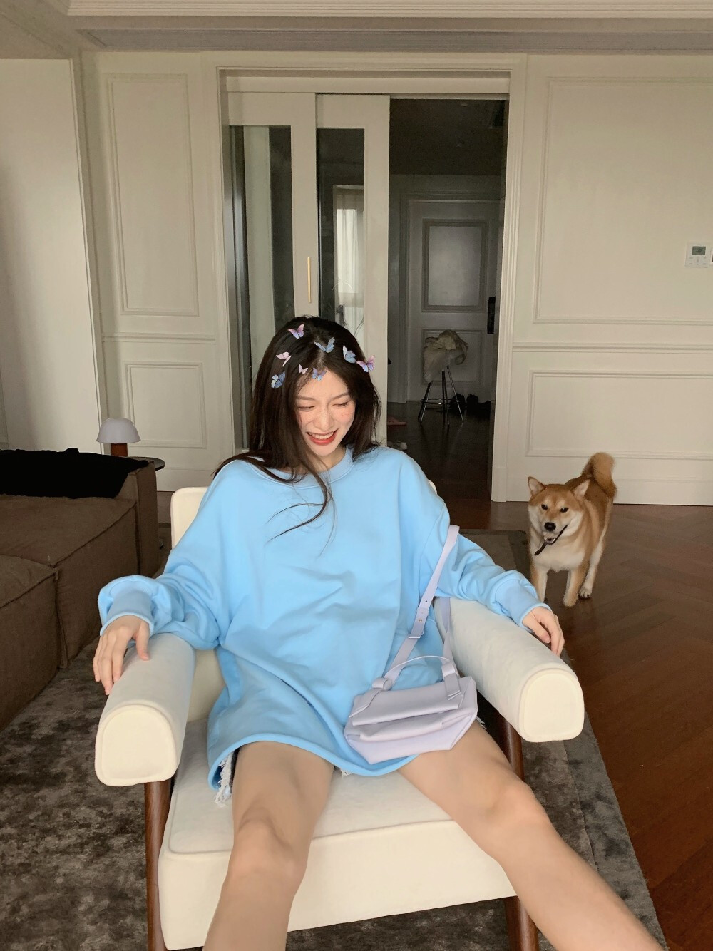 梁子玥越 网红 中国 穿搭 日常 壁纸 女头 头像 自拍 对镜拍 美女 微博搬运