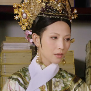 甄嬛传 华妃 簪子 步摇 护甲 点翠 皇后 - 高清图片,堆糖,美图壁纸