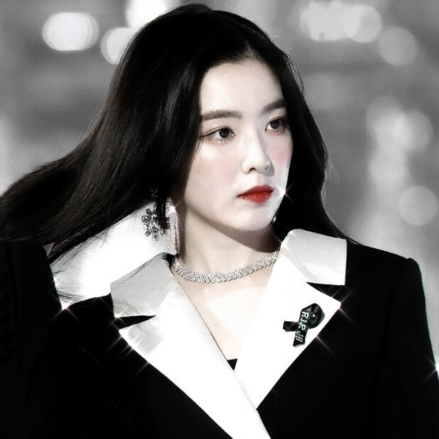 
# 黑 白 雙 煞
• Pearl beads
