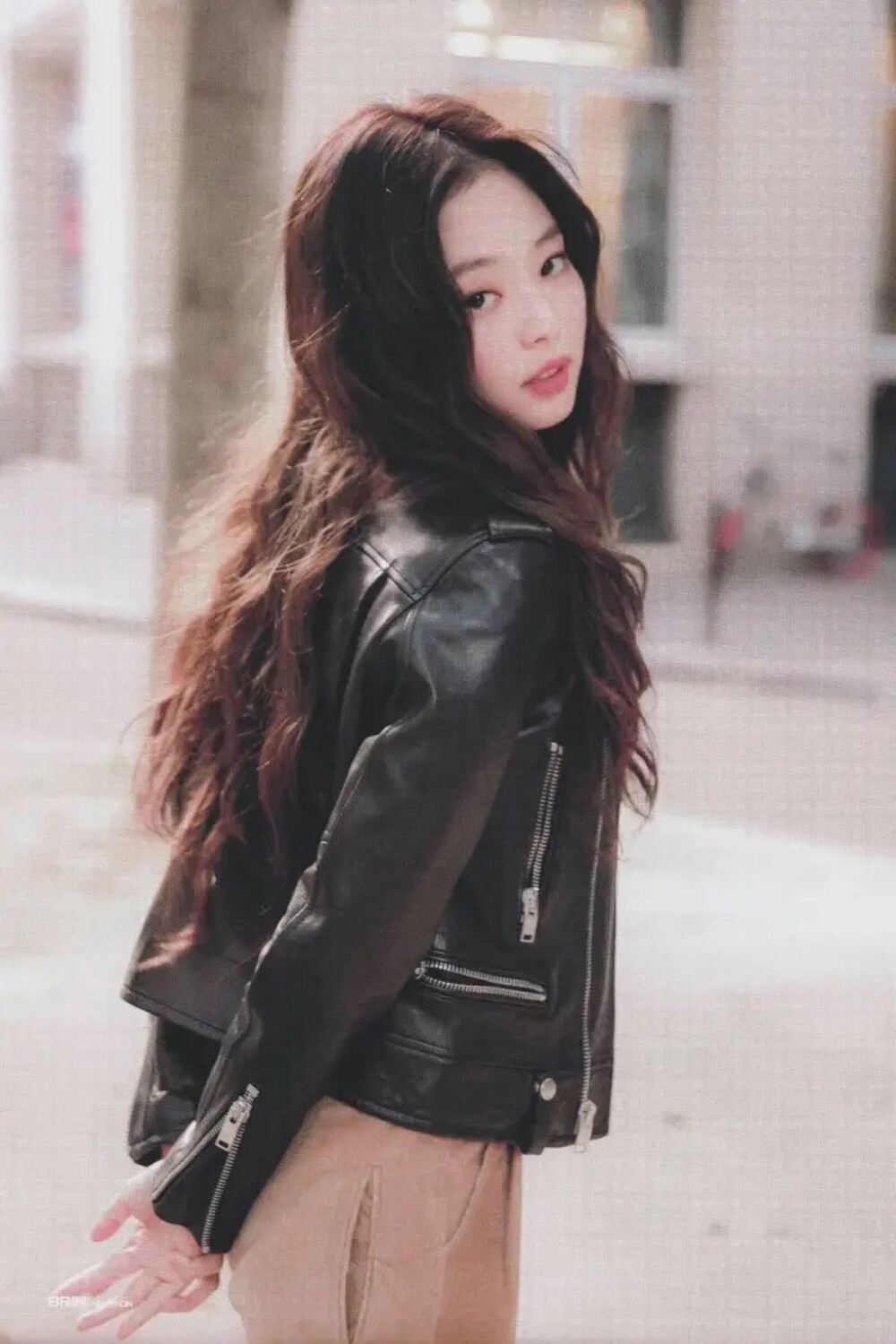 Jennie（金智妮）