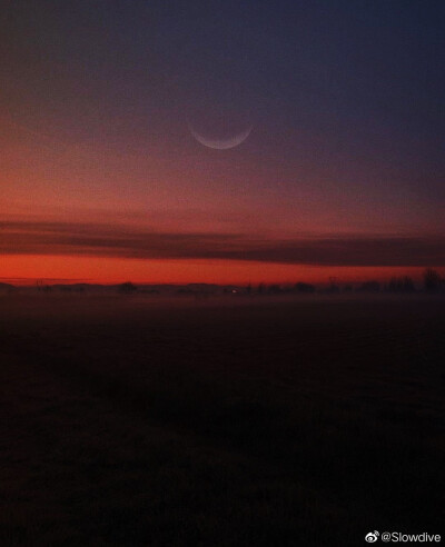 别人的建议仅供参考 你不开心就不要参考
☆红色☆夕阳☆壁纸☆背景图☆治愈☆星星