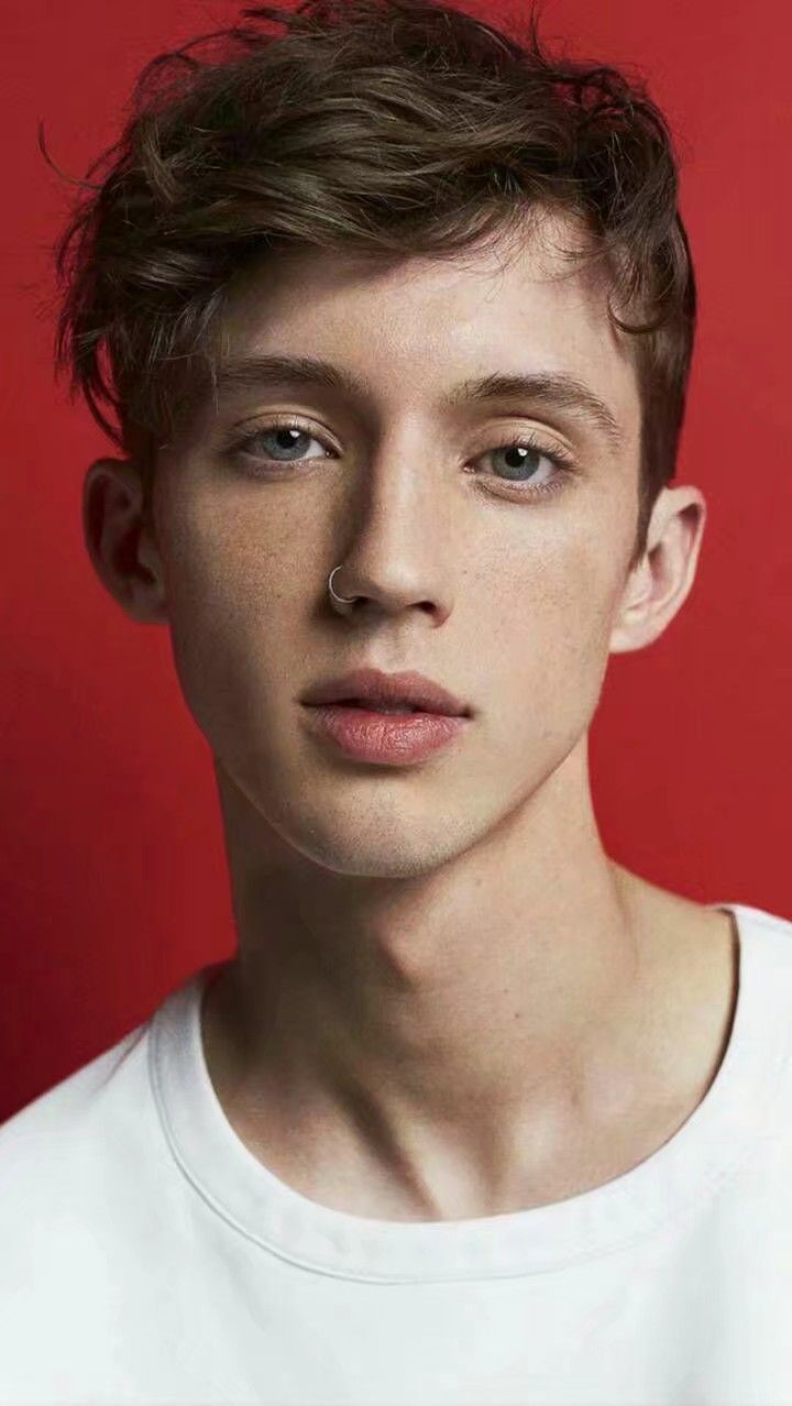 特洛耶·希文 Troye Sivan