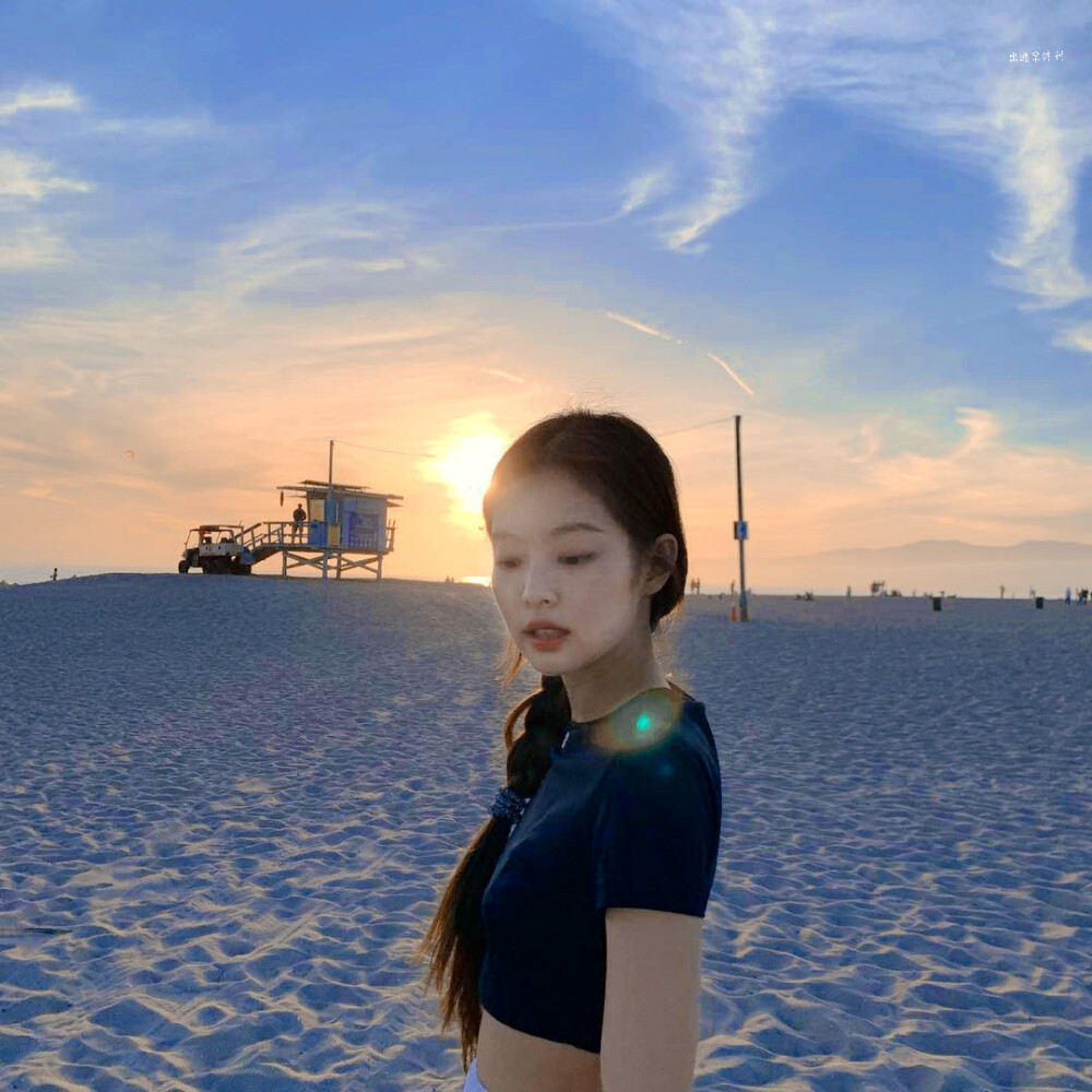 手機壁紙聊天背景jennie#blackpink神仙背景贊評論更多