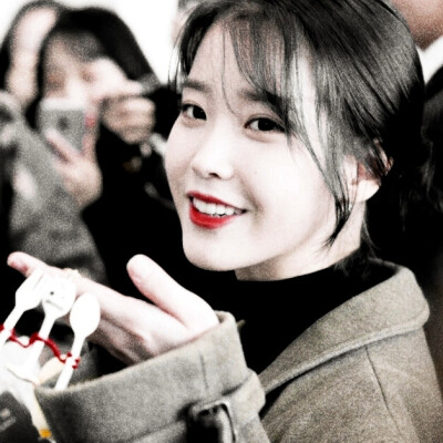 
©iu_strawberry