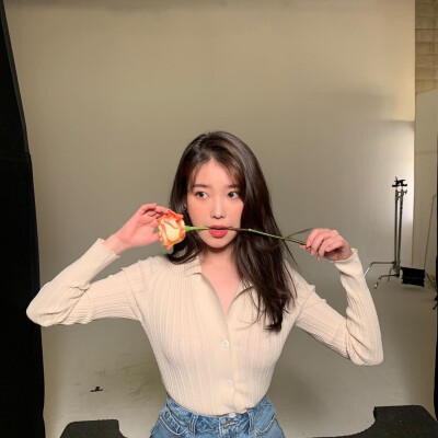 IU
美女ins更新