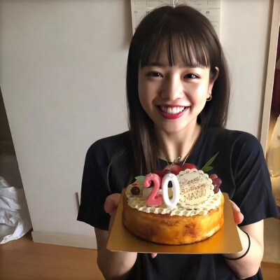 四月电车，除了春天和可爱都禁止入内