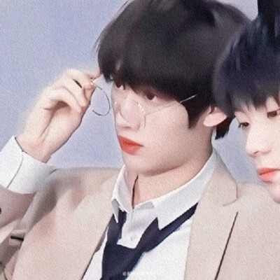 ◦祺鑫
二传注明堆糖沈虞书