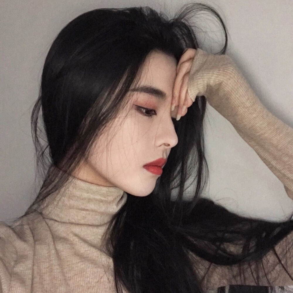 唯美成熟精致女头高清女生头像