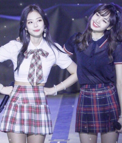 Lisa&Jennie