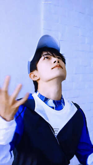 爱豆  易烊千玺  易生玺爱  千纸鹤