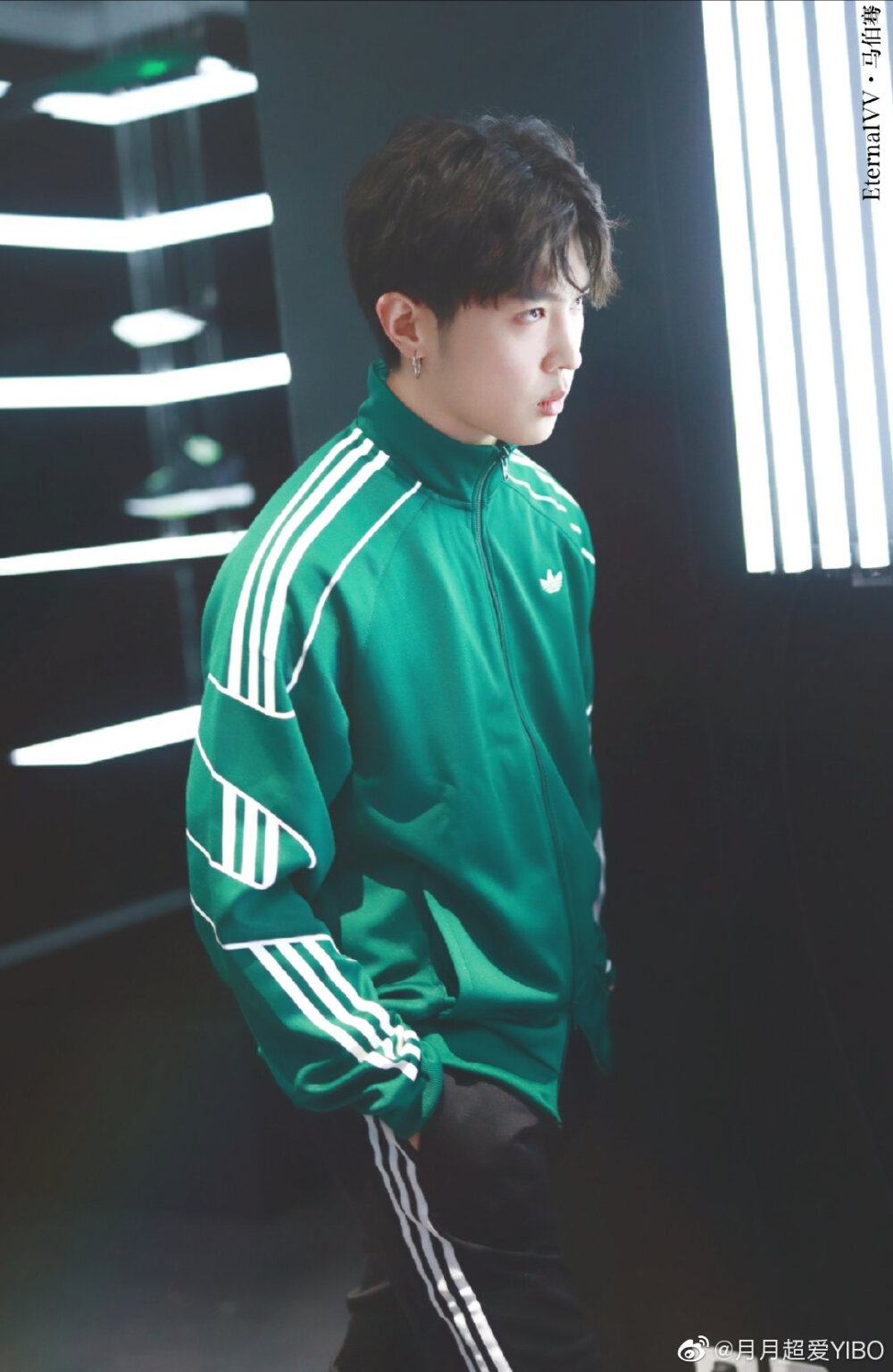 kry （拿图点赞变好看❤️）VictorMa马伯骞壁纸 可爱认真盐系阳光大男孩
