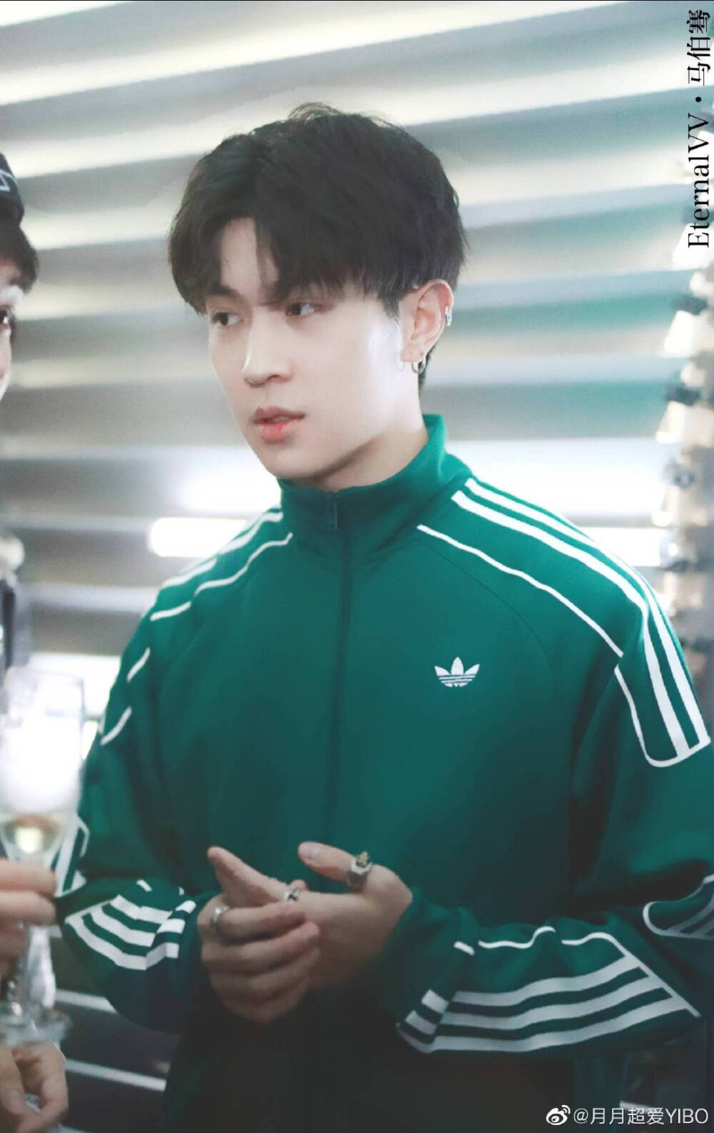 kry （拿图点赞变好看❤️）VictorMa马伯骞壁纸 可爱认真盐系阳光大男孩