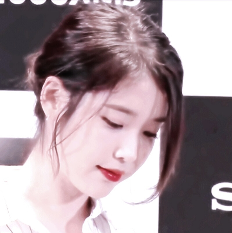 IU_
©桃汀兔耳