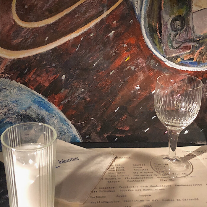 算作背景图或者动态朋友圈配图都可以的呐，可以拿图