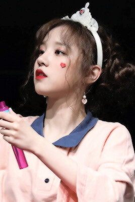 学着给自己买花，陪自己长大