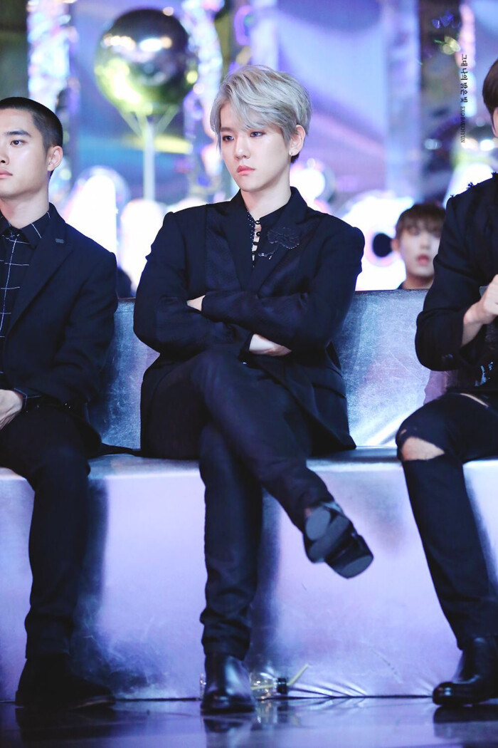 EXO边伯贤无水印壁纸头像