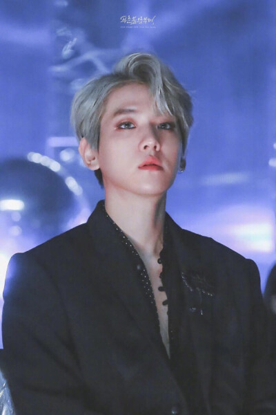 EXO边伯贤无水印壁纸头像