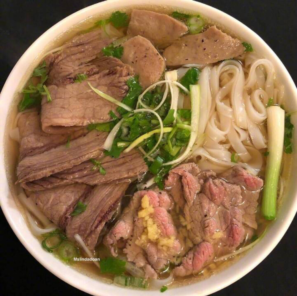 食图（睡前一碗面，招恨多少人）