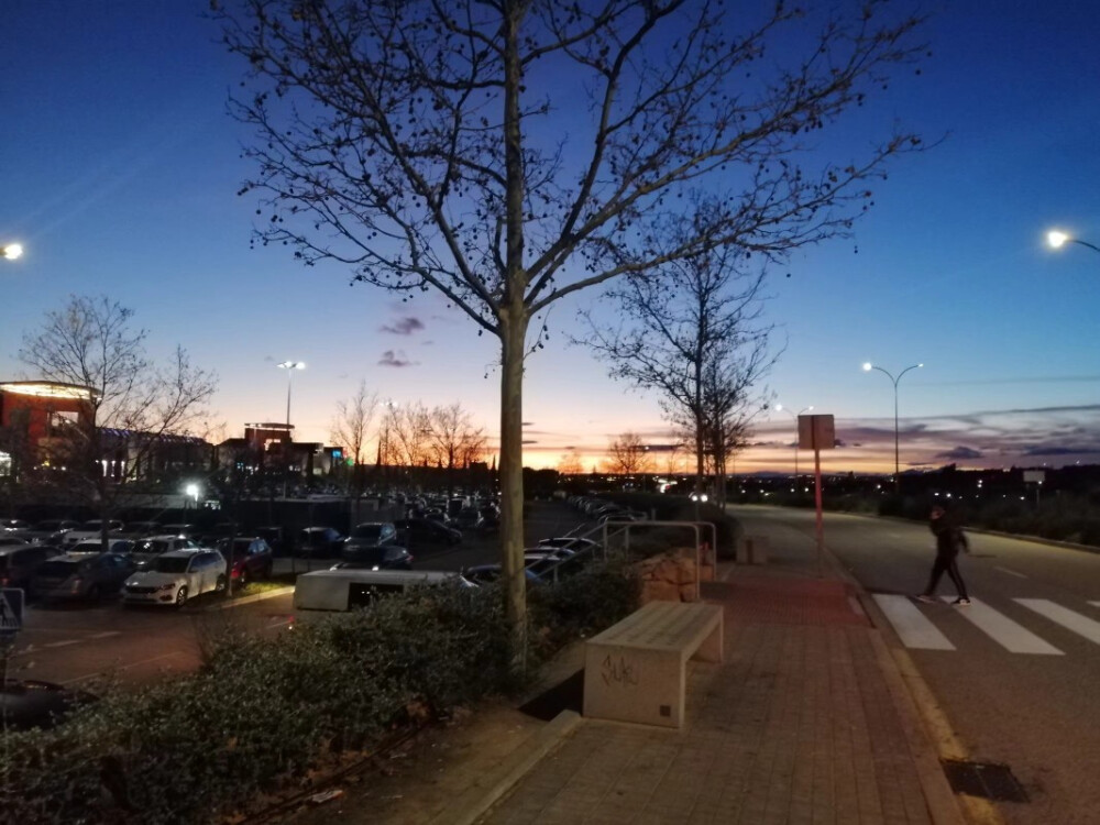 天空 风景
坐标西班牙 马德里( ͡° ͜ʖ ͡°)✧
手机拍摄了解一下