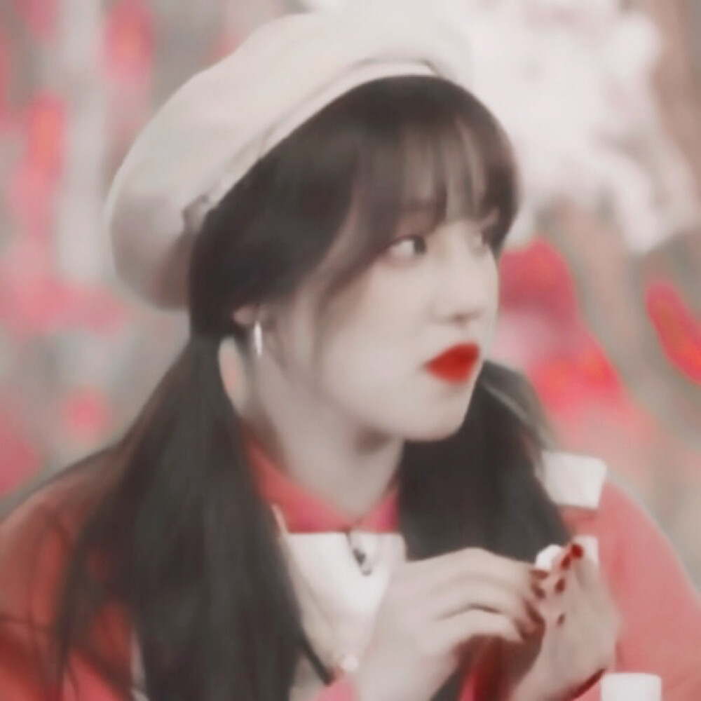 宋雨琦 拿图/用图看主页
©dt/程嫣（侵权可删）