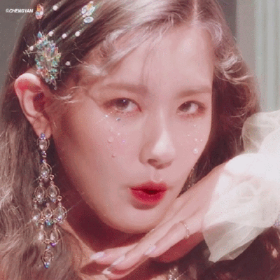 / ᴼʰ ᵐʸ ᵍᵒᵒᵈ ˢʰᵉ ᵗᵒᵒᵏ ᵐᵉ ᵗᵒᵒᵏ ᵗʰᵉ ˢᵏʸ. /
©程嫣