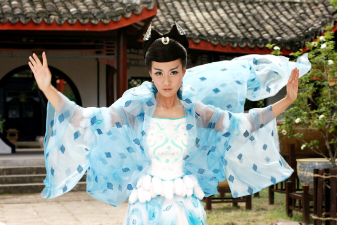 活佛济公 杨雪 饰 白灵