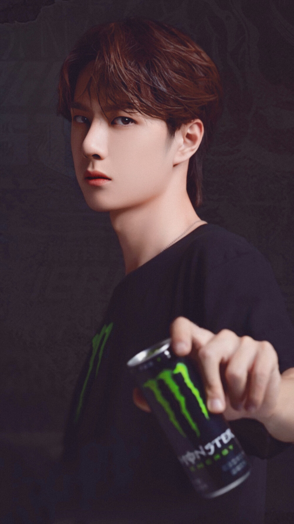 魔爪 × 王一博：野性能量加持
@UNIQ-王一博 ​​​cr:惟珍 