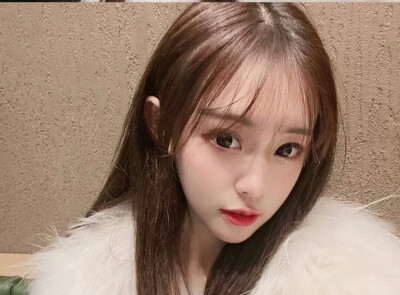 这是哪个网红 求告知。