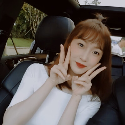 宣璐头像 食用扣1或赞
伸手党抓到摁死
二传标注甜音音or纪小歆