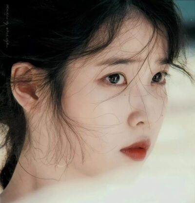 IU 头像