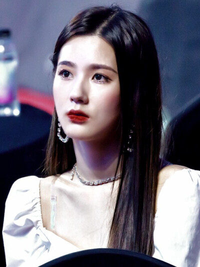 赵美延，@覓柏林