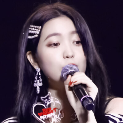 “离开你以后”
“笑容似乎成了动作”
原截池羡/沈悦 二传标明池肆染